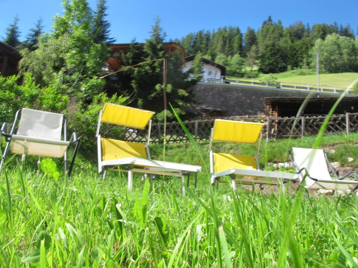 Villa Ula Verda- Apartments Marianna Santa Cristina Val Gardena Exteriör bild